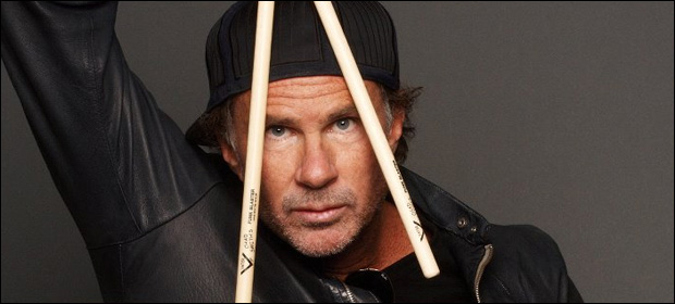 Chad smith performs on the street